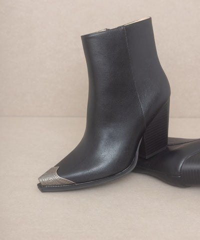 OASIS SOCIETY Zion - Bootie with Etched Metal Toe Boots