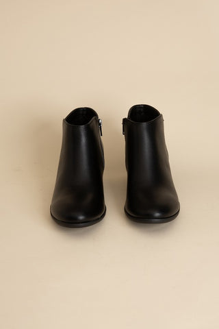 Mug Ankle Boots Boots