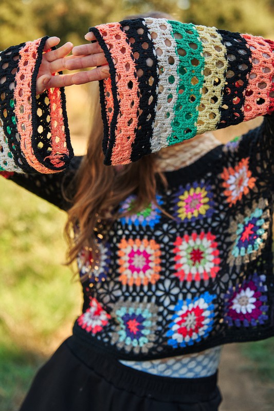 Floral Crochet Striped Sleeve Cropped Knit Sweater Sweater