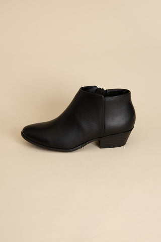Mug Ankle Boots Boots