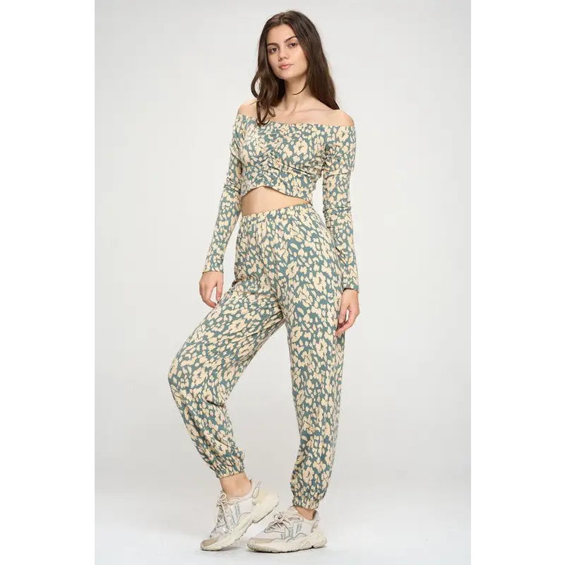 Jogger and Off shoulder top loung wear set leopard Set