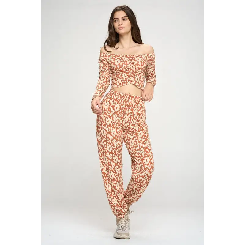 Jogger and Off shoulder top loung wear set leopard Set