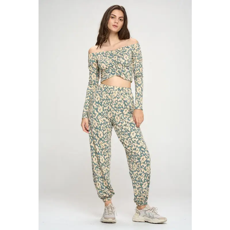 Jogger and Off shoulder top loung wear set leopard Set