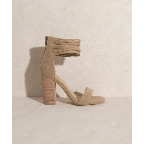 OASIS SOCIETY Blair - Thick Ankle Strap Block Heel Heels