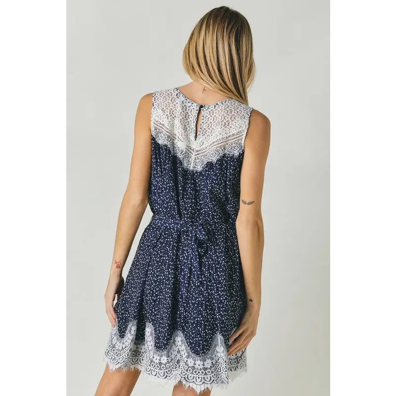 PRINTED ROUND NECK SLEEVELESS LACE TRIM MINI DRESS Dress