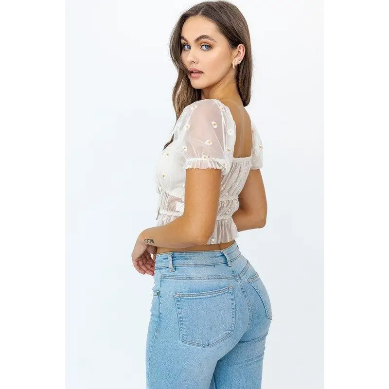 SHORT SLEEVE RUCHED EMBROIDERY CROP TOP Tops